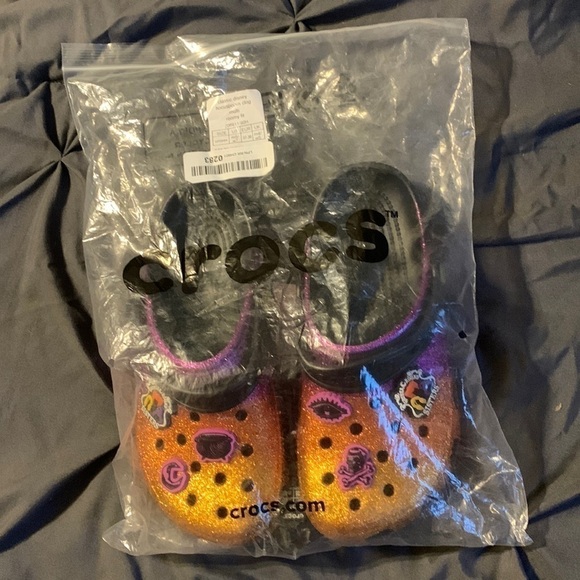 CROCS Classic Disney Hocus Pocus Clog - Picture 12 of 13